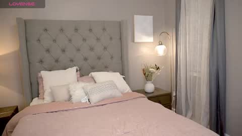Alexandra online show from 01-28-25, 03:47