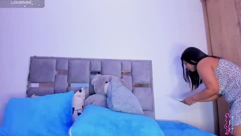 iris online show from 05-11-26, 11:49