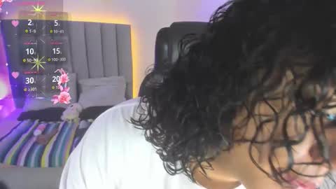 Snapshot of iriss_5 chatting on 10-17-25, 03:42 Iris online show from 10-17-25, 03:42