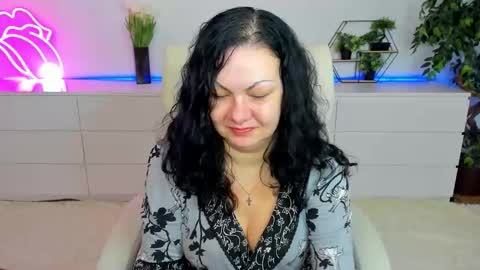 Iris online show from 03-10-26, 06:29