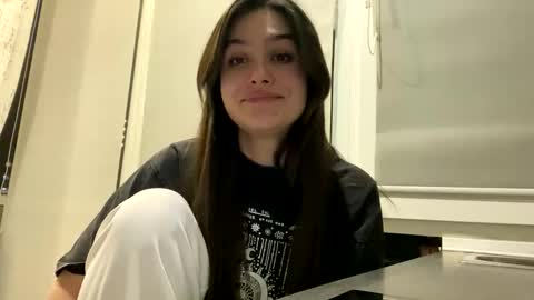 Snapshot of irisss31 chatting on 05-05-26, 07:11 irisss31 online show from 05-05-26, 07:11