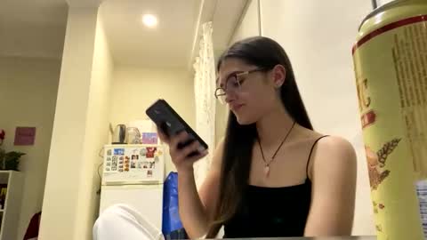 Snapshot of irisss31 chatting on 05-15-26, 06:37 irisss31 online show from 05-15-26, 06:37