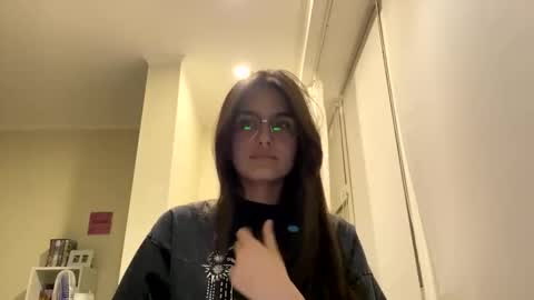 Snapshot of irisss31 chatting on 06-05-26, 07:30 irisss31 online show from 06-05-26, 07:30