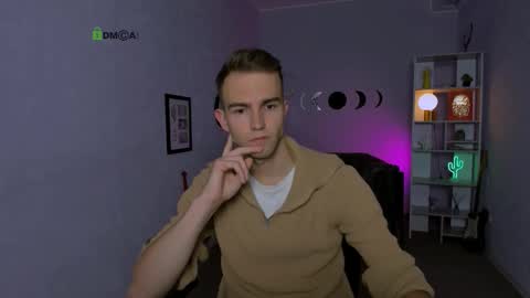 Snapshot of iron_fang1 chatting on 10-15-25, 12:05 iron online show from 10-15-25, 12:05