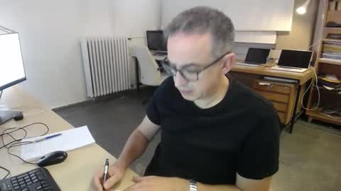 Snapshot of ironchrome chatting on 10-06-25, 04:32 IronChrome online show from 10-06-25, 04:32