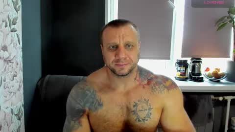 ironhulk22 online show from 10-04-25, 10:35