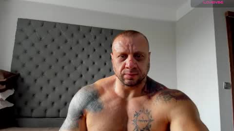 ironhulk22 online show from 07-26-26, 11:06
