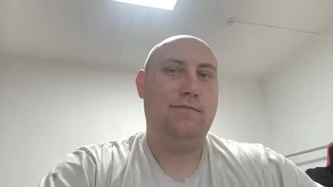 Snapshot of ironwolf_ chatting on 02-06-26, 04:54 Mark online show from 02-06-26, 04:54