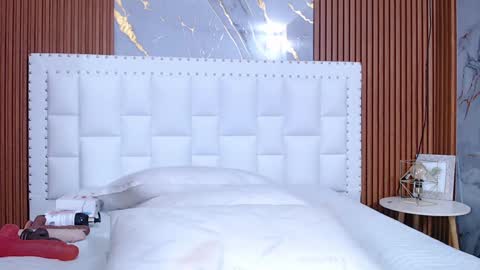 Sandy  online show from 12-22-24, 12:05