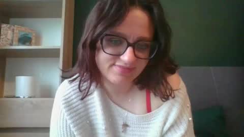 Paris online show from 05-15-26, 05:36