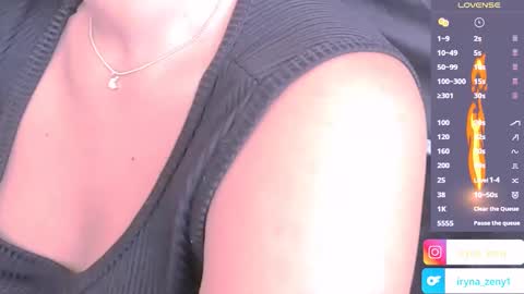 Yuliana help me to get 100 thumbs up please  online show from 01-27-25, 06:09