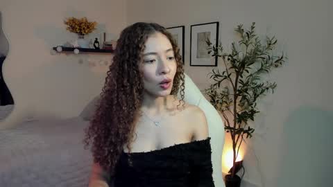 Snapshot of isa_____ chatting on 04-05-26, 08:50 isa_____ online show from 04-05-26, 08:50