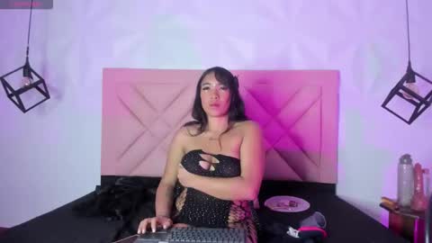 ISABELLA online show from 06-04-26, 08:37
