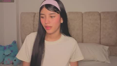 Snapshot of isa_dolly chatting on 05-14-26, 09:21 Isa Dolly online show from 05-14-26, 09:21
