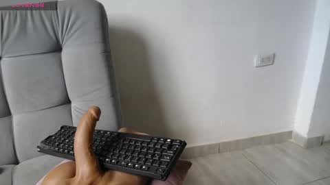 Snapshot of isa_hall chatting on 05-06-26, 08:25 Isabella Hall online show from 05-06-26, 08:25
