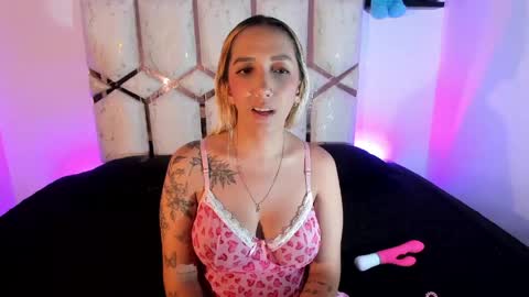 isa_klein online show from 05-15-26, 05:25