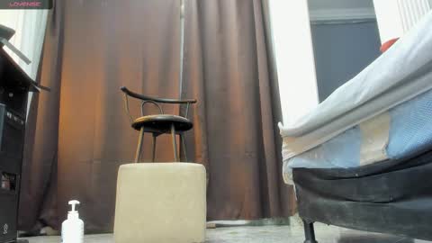 Snapshot of isa_lancaster chatting on 03-09-25, 10:41 Isa Lancaster online show from 03-09-25, 10:41