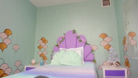    online show from 12-30-24, 05:44