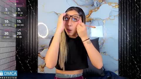 Snapshot of isa_sweet1_ chatting on 05-18-26, 11:05 Isa online show from 05-18-26, 11:05