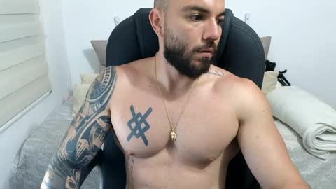 Snapshot of isaac_carter chatting on 05-19-26, 10:54 Isaac carter online show from 05-19-26, 10:54