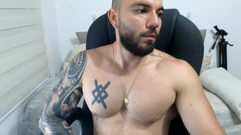 Snapshot of isaac_carter chatting on 05-20-26, 11:05 Isaac carter online show from 05-20-26, 11:05