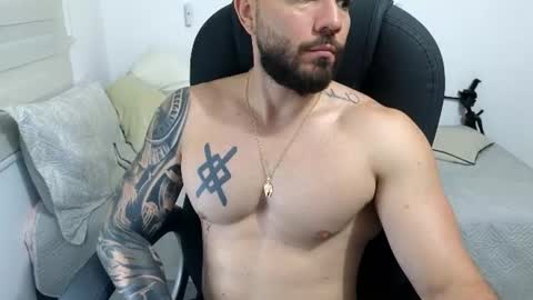 Snapshot of isaac_carter chatting on 06-19-26, 11:03 Isaac carter online show from 06-19-26, 11:03