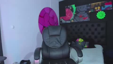 isaac_cryston online show from 09-30-25, 07:30