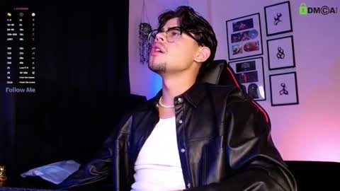 Isaac Saenz. online show from 01-12-26, 09:20