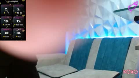 Isaac tan online show from 11-18-25, 03:01