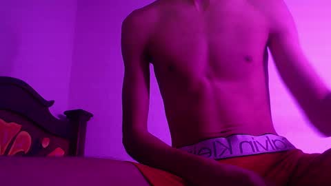 isaac online show from 01-12-25, 07:11