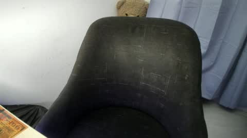 isaac online show from 09-20-25, 08:04