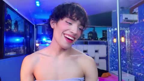 isaacnova online show from 06-11-26, 12:32