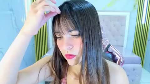 Snapshot of isabeau_s chatting on 06-20-26, 01:36 isabeau_s online show from 06-20-26, 01:36