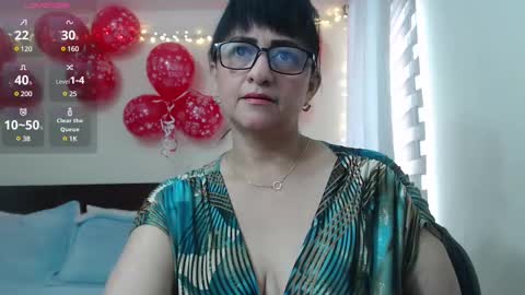 Isabeel Sofia online show from 02-12-25, 02:43