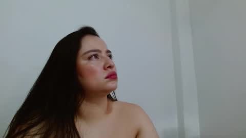 isabel online show from 09-16-25, 04:52