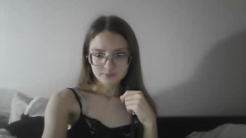 isabel_loveee online show from 02-03-26, 05:40