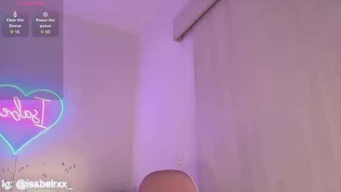 Snapshot of isabel_roux chatting on 11-06-25, 02:45 Isabel online show from 11-06-25, 02:45