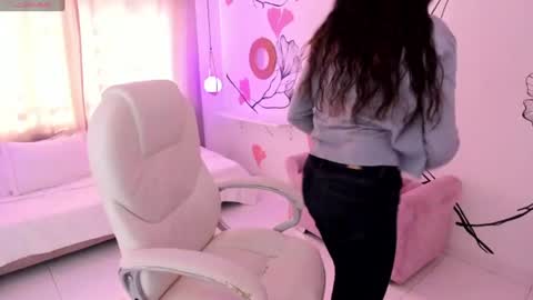 isabela_fiorelli online show from 06-12-26, 01:54