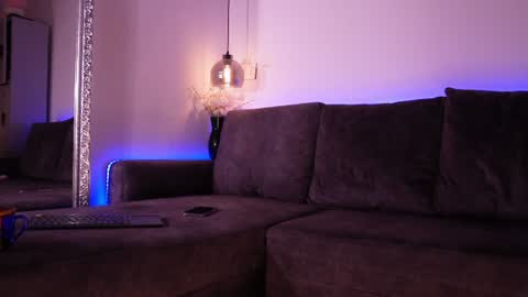 Isabela online show from 06-22-26, 11:51