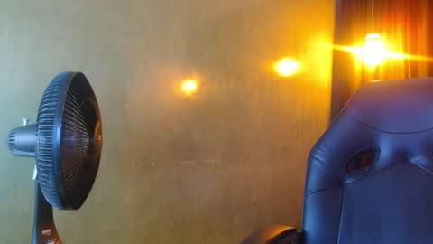 Isabela online show from 12-19-24, 05:18