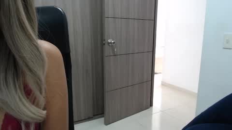 Isabela online show from 01-17-25, 05:08