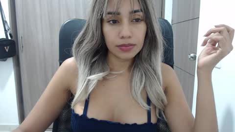 Isabela online show from 02-13-25, 03:18