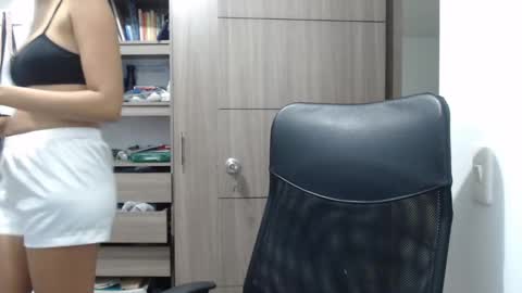 Isabela online show from 03-06-25, 03:35