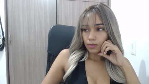 Isabela online show from 03-06-25, 03:45