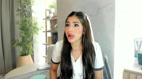 Snapshot of isabelastefano chatting on 05-10-26, 03:23 isabelastefano online show from 05-10-26, 03:23