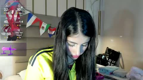 isabelastefano online show from 06-18-26, 03:18