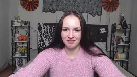 IsabelBlackberry online show from 11-10-25, 06:34