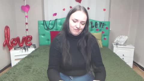 IsabelBlackberry online show from 11-29-25, 06:16