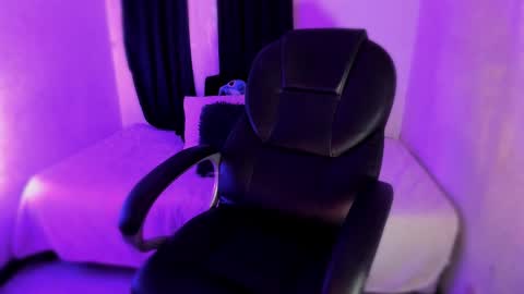 isabella online show from 02-26-26, 02:43