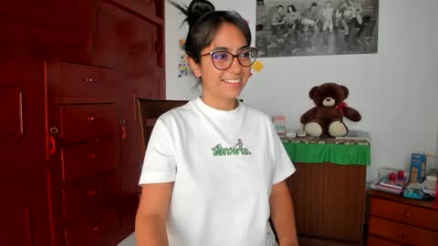 Isabella22 1 online show from 12-03-24, 03:44